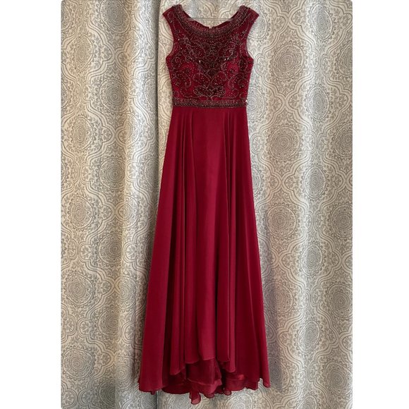 Red Beaded Prom Dress Size 2/4 - Picture 1 of 3